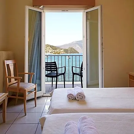 Mentor Hotel 3*